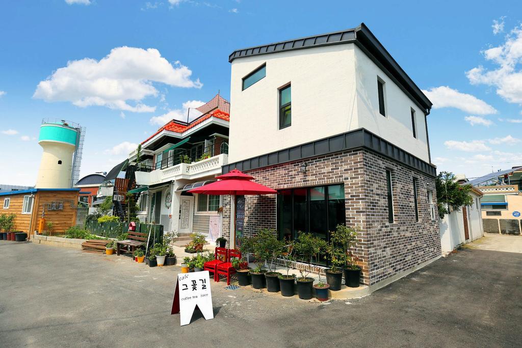 The Flower Road Guesthouse Suncheon Eksteriør bilde